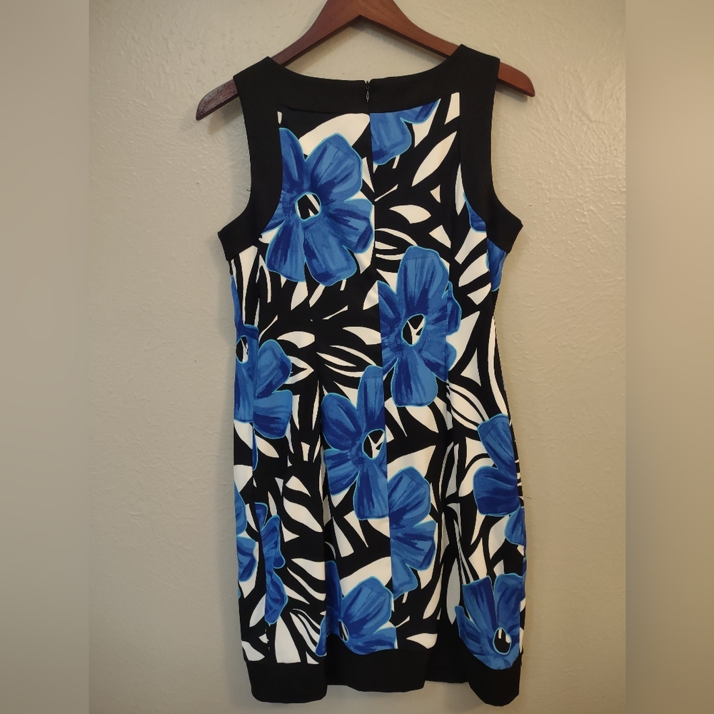 AGB Dress Black & White Blue Floral Sheath Dress Size 12 - Picture 10 of 15